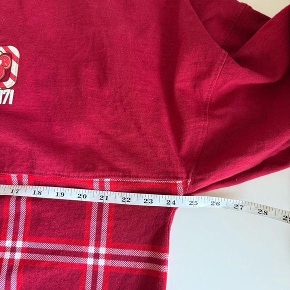 Disney Parks Holiday Spirit Jersey Gingerbread Candy Cane Red Women’s XL - Picture 7 of 8